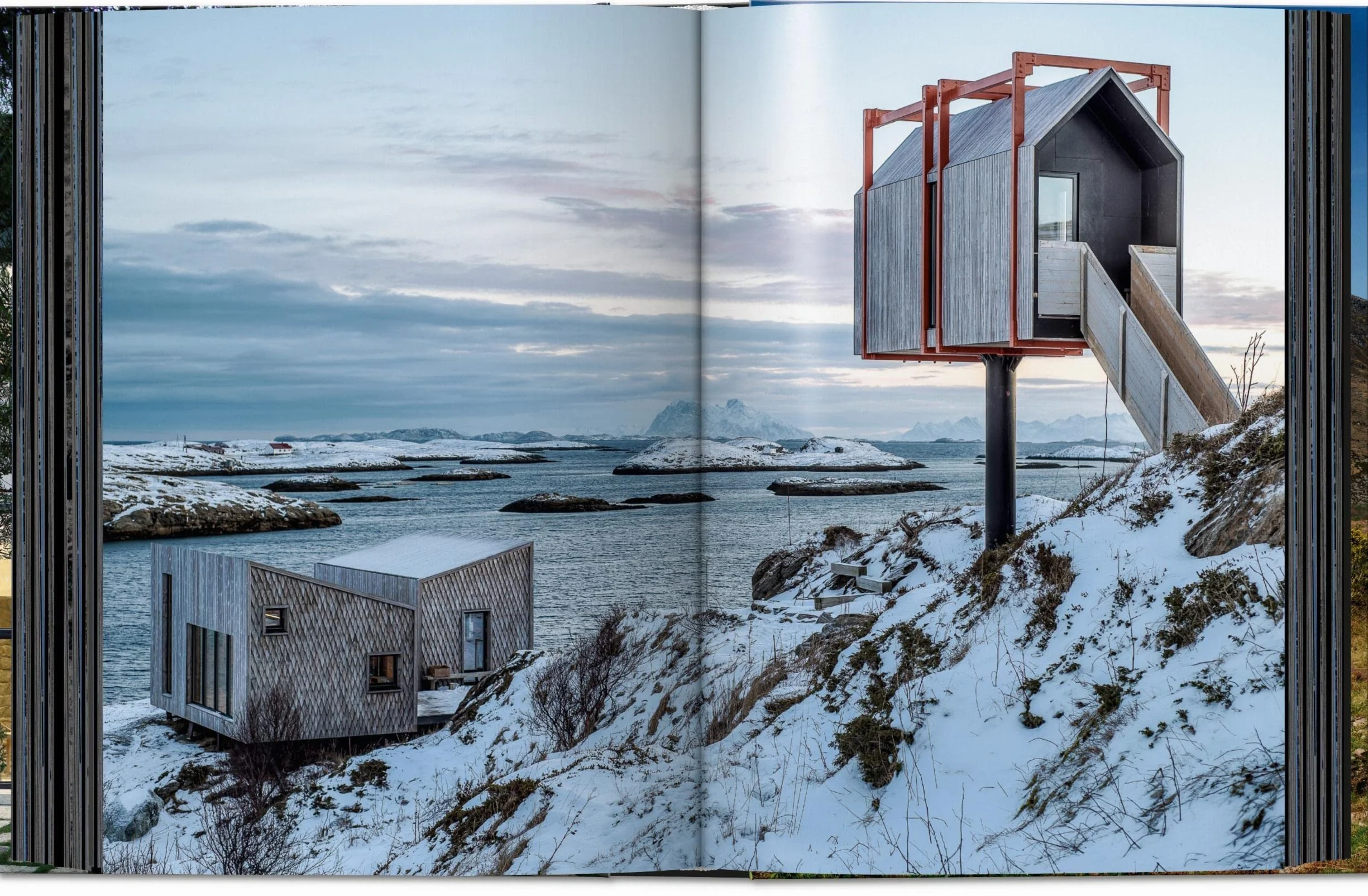 Homes For Our Time: Contemporary Houses around the World. 45th Ed.