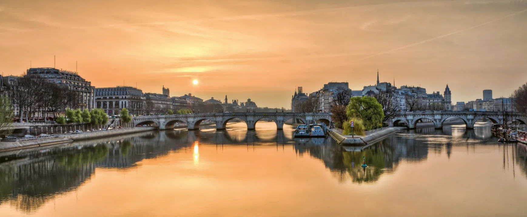 Paris: Serge Ramelli