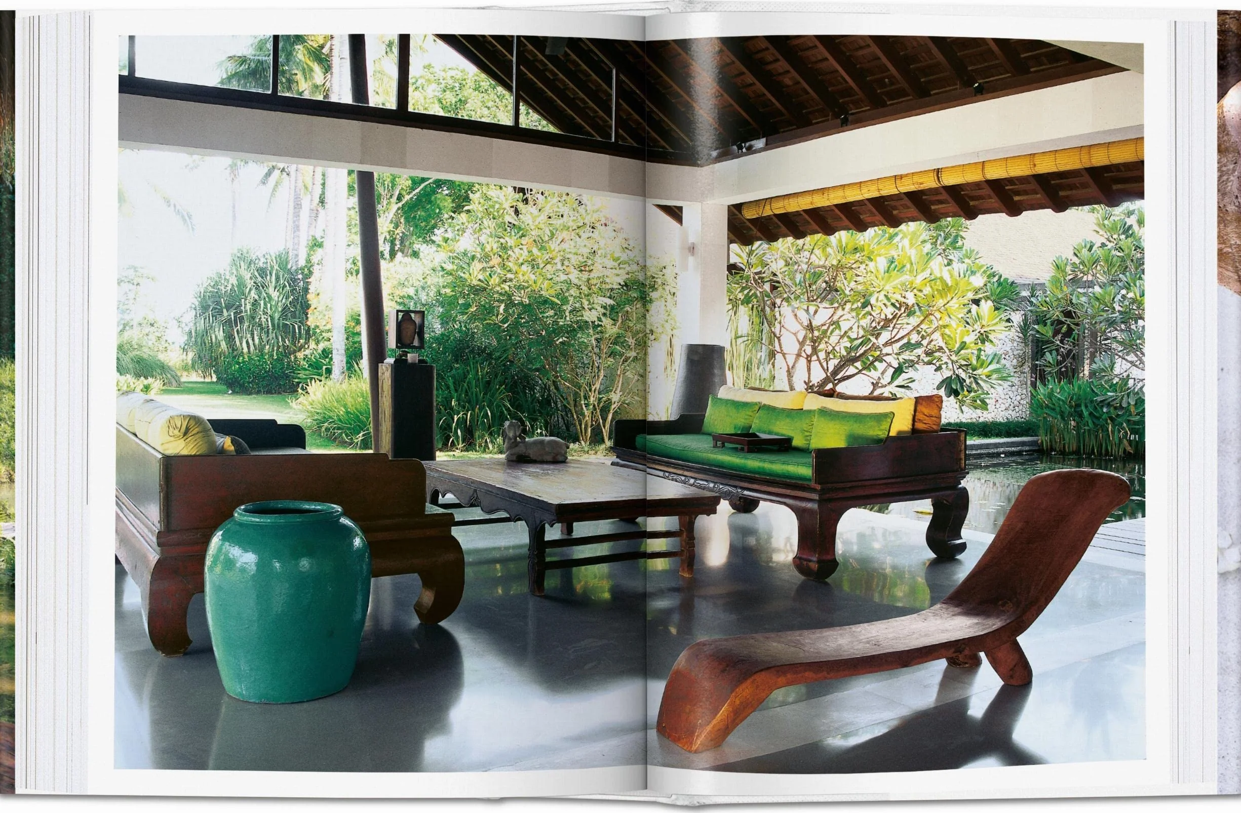 Living in Bali: 45th Ed.
