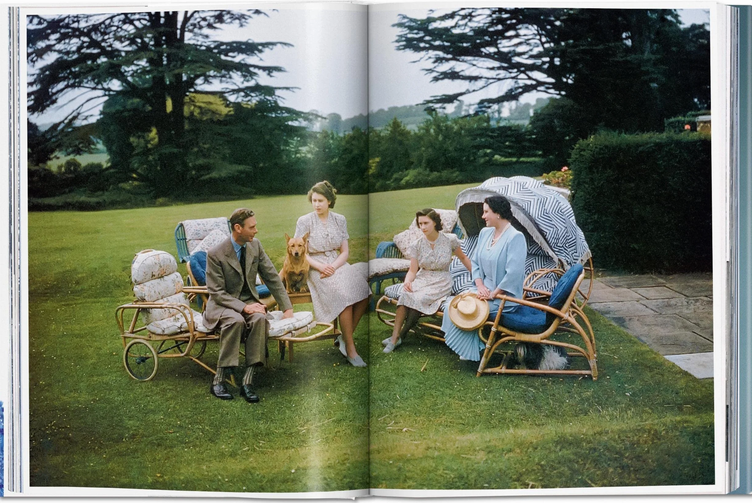 Her Majesty: A Photographic History 1926–2022