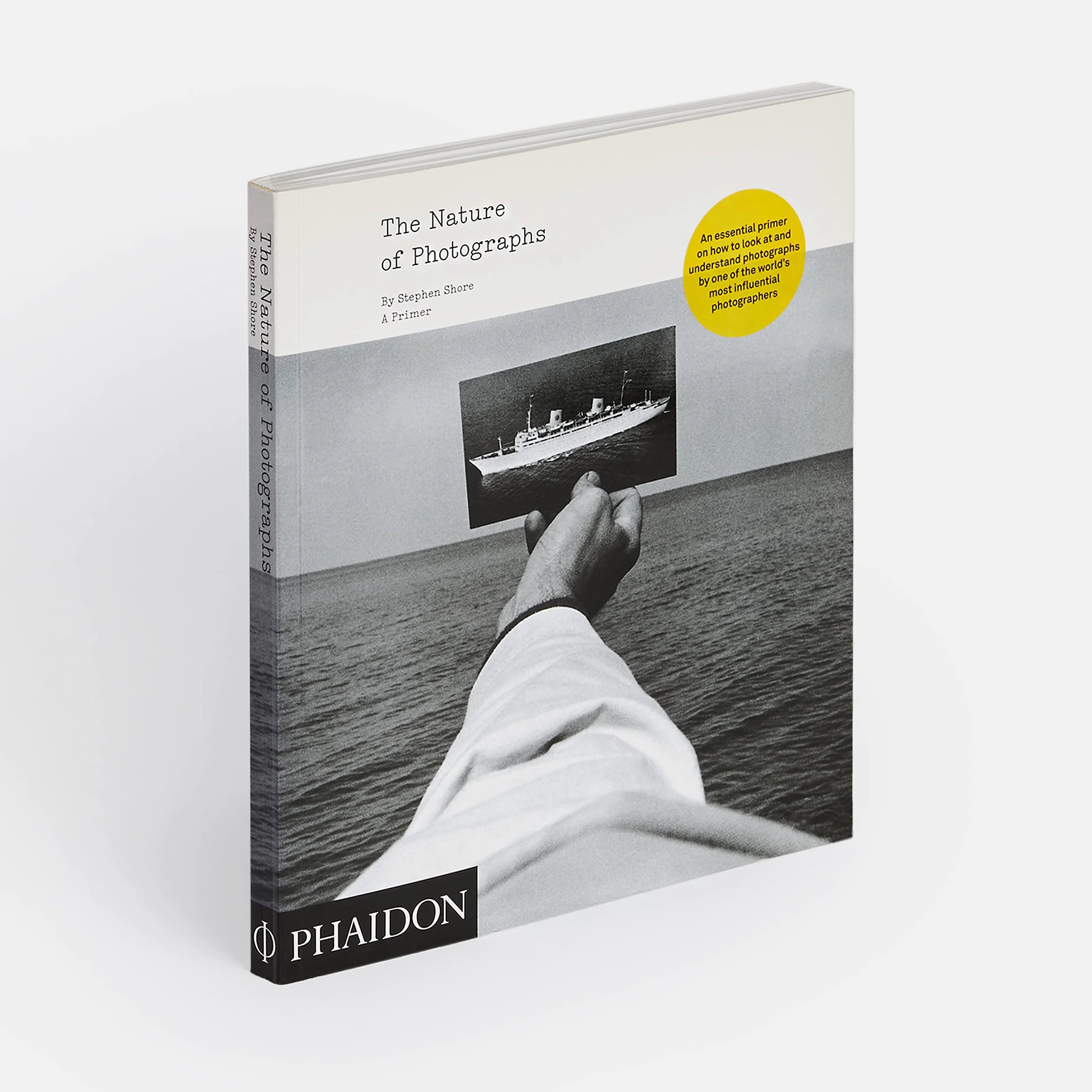 The Nature of Photographs: A Primer [Lingua inglese]