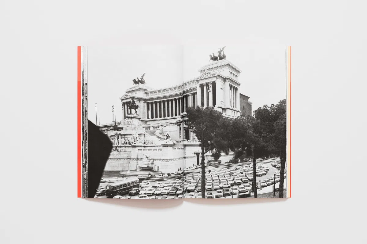 Roma vietata. Viaggio nella città raggiungibile-Journey into the reachable city. Ediz. bilingue