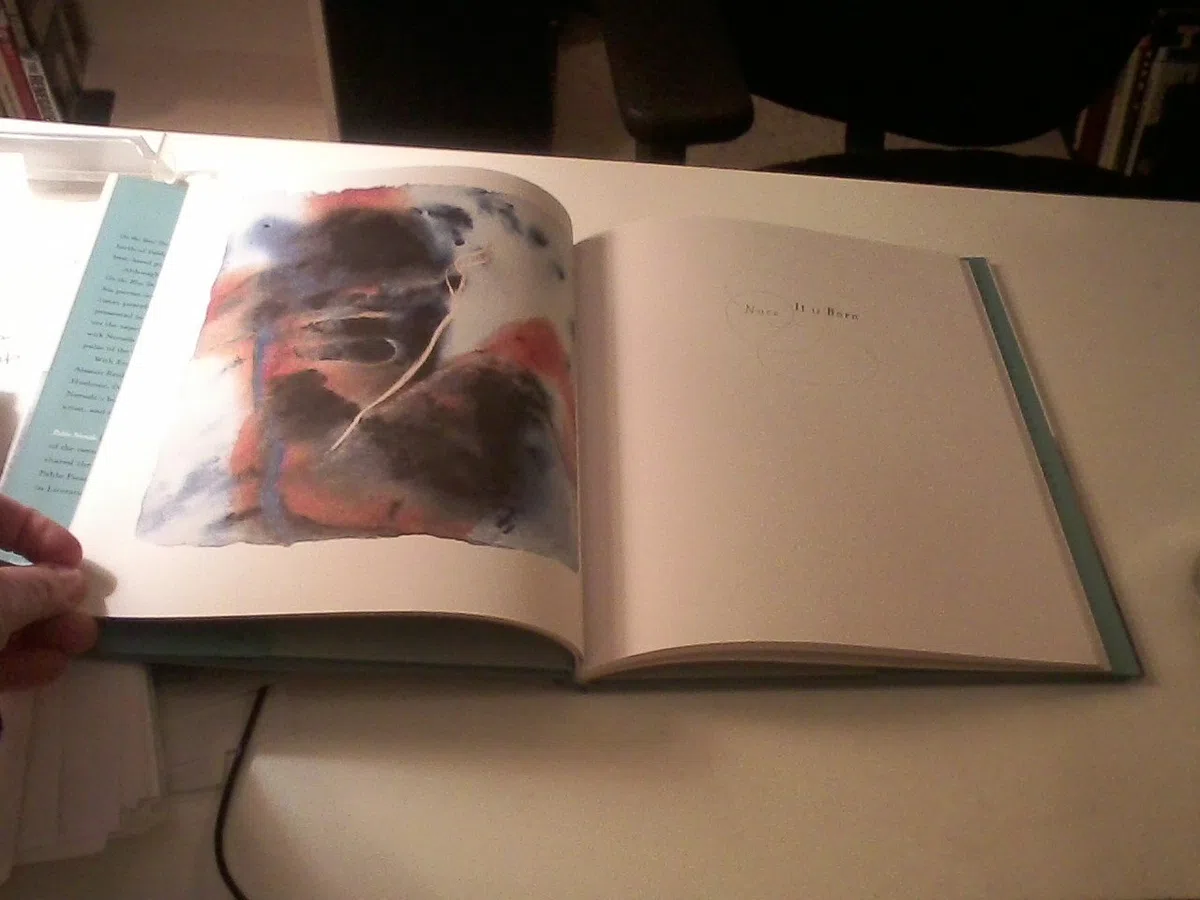 On the Blue Shore of Silence A la Orilla Azul del Silencio (Spanish edition): Poemas frente al mar (Bilingual)