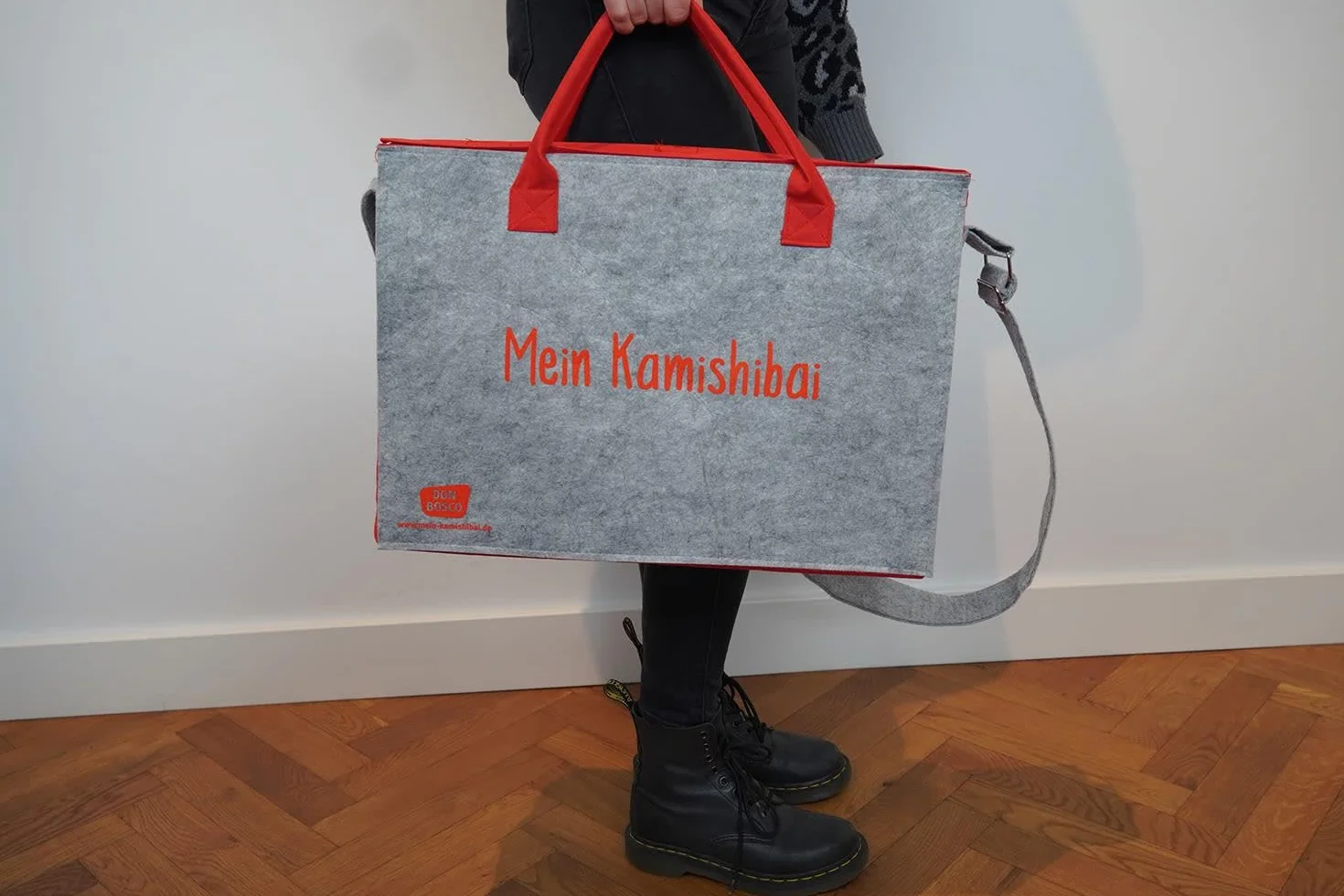 Borsa a tracolla "Mein Kamishibai". Modello 2019