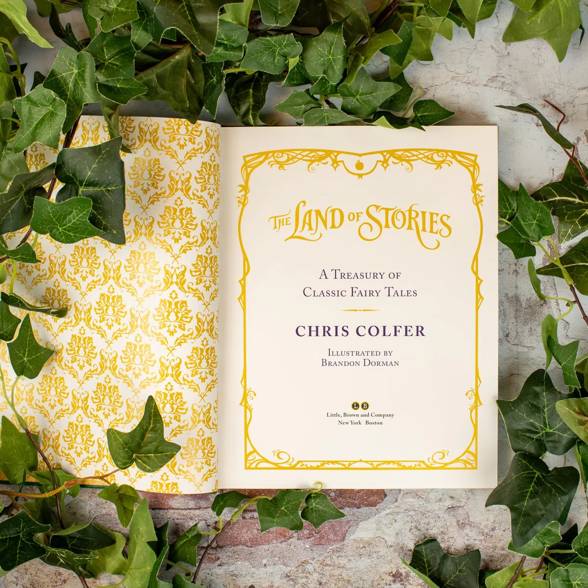 A Treasury of Classic Fairy Tales