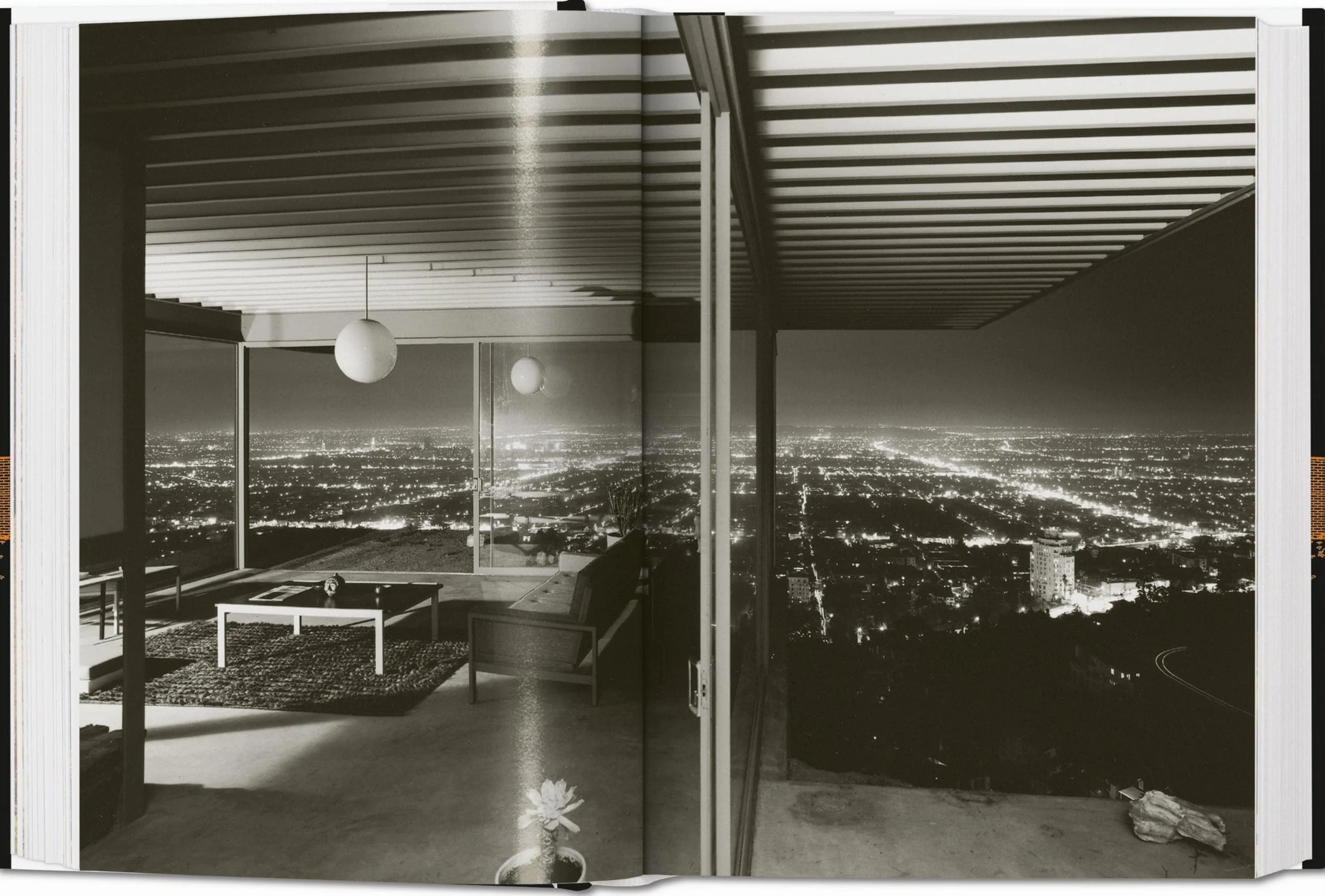 Case Study Houses: The Complete CSH Program 1945-1966. 45th Ed.